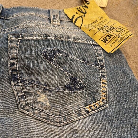 Silver Aiko flare original fit Distressed Jeans- NWT- size 30 x 31 chunky stitch - Picture 7 of 12